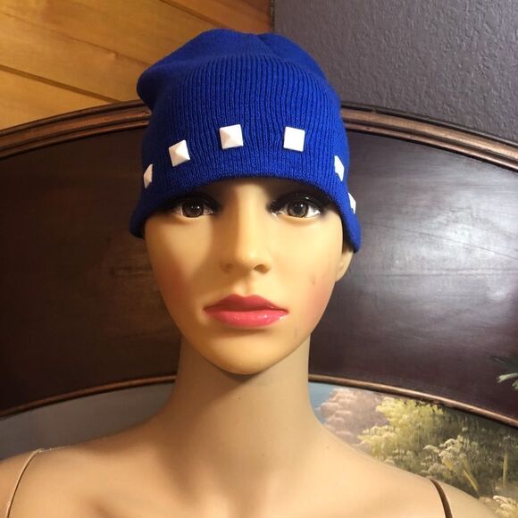 Accessories - Beanie Blue with Square White Studs